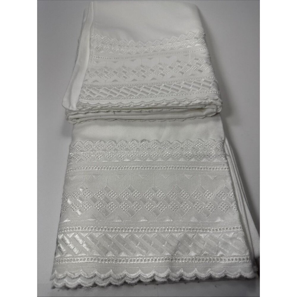 Vintage CANNON IVORY Embroidered Lace King Pillow Case Cotton Blend Set Of 2